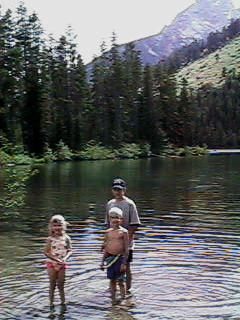 4tetonriver.JPG (20418 bytes)