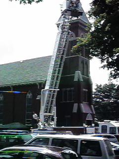 fireladder.JPG (18327 bytes)